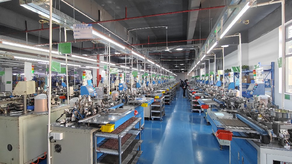 電感器在服務(wù)器電源電路的核心應(yīng)用：穩(wěn)定、高效、抗干擾的關(guān)鍵支撐